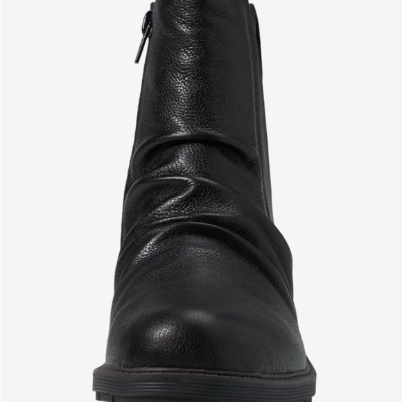 Clarks Hearth Rose Black Leather Women's Boot Size 8M New Without Box - Picture 3 of 3